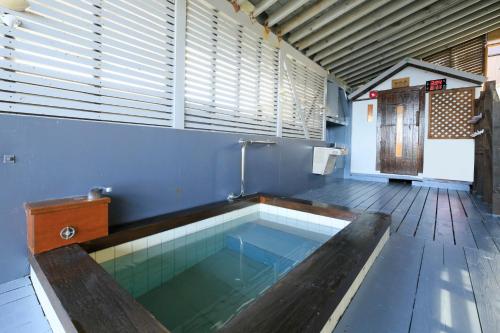 Φωτογραφία από το άλμπουμ του Ebisu Inn Hot Spring & Scenic Views 温泉と絶景の宿 えびす σε Shimoda