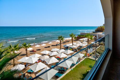 Nespecifikovaný výhled na moře nebo výhled na moře při pohledu z hotelu
