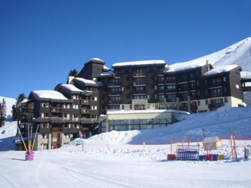 Studio fonctionnel 2 pers · Ski aux pieds · Vue pistes