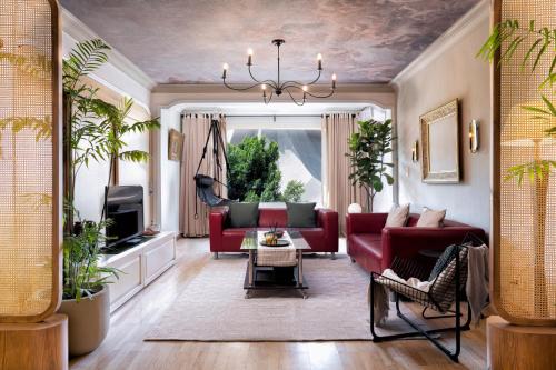 The Crimson Sun Charm