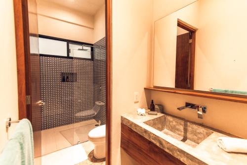 Nomad Humans Coliving Apartmentsにあるバスルーム