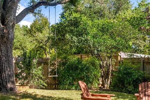 Zahrada ubytování Charming 7BR Home in Round Rock