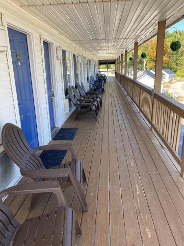 Winnisquam Lake Innにあるバルコニーまたはテラス