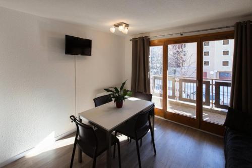 Résidence Signal Du Prorel - Studio spacieux · Accès direct aux pistes · Casier à skis et wifi gratuit MAE-1114