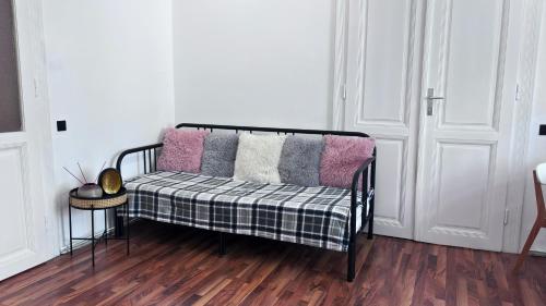 Big and comfortable Mariahilfer Apartment