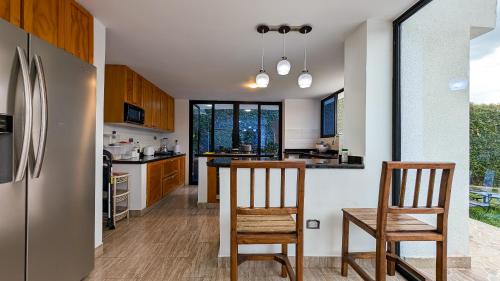 Η κουζίνα ή μικρή κουζίνα στο Chalet Albalua
