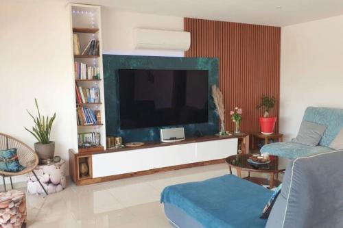 Photo de la galerie de l'établissement Villa Deyme 15min de Toulouse - Piscine - 10 couchages, à Deyme