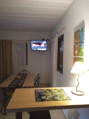 TV a/nebo společenská místnost v ubytování Complejo Arena Malva