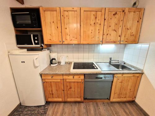 Photo de la galerie de l'établissement Chalets Du Thabor - 4 pièces 6/8 personnes bien situé MAE-7181, à Modane