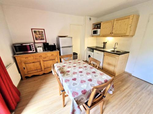 Photo de la galerie de l'établissement Résidence Grand Argentier - 2 pièces +cabine 6/8 personnes coeur station 42m² MAE-7201, à Modane