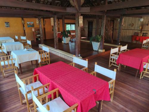an overhead view of a restaurant with tables and chairs at Suarez Hotel in Diego Suarez