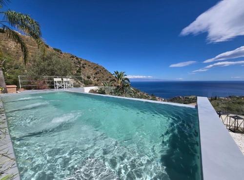 SUITE APARTMENTS BRANCO - Infinity Pool & Sea View