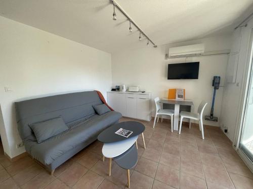 Appartement T2 - place de parking - piscine collective - climatisation réversible