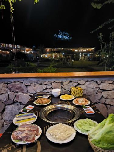 Makanan di atau berdekatan homestay