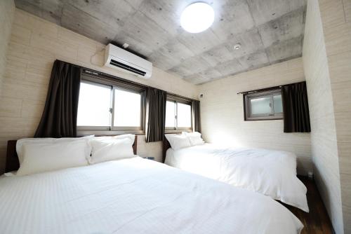 Shinjuku NY House 301
