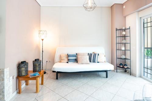Riviera Retreat Relaxing Vacation Apartment by the Sea in Voula