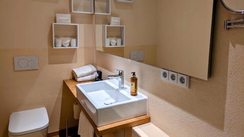 Koupelna v ubytování Hotel Brauerei Gasthof Höhn