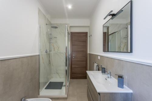 Rebecca Apartment