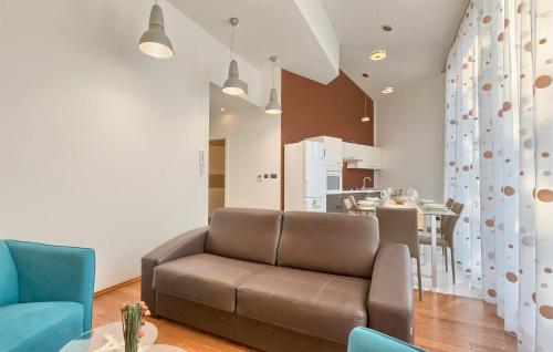 Lovely Apartment In Pula With Wifi