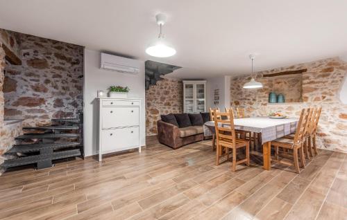 Luxurious Home In Umag With Sauna