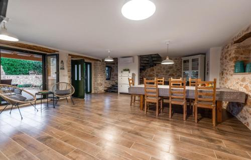 Luxurious Home In Umag With Sauna