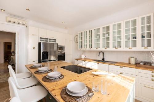 Cucina o angolo cottura di Amazing apartment in Valletta