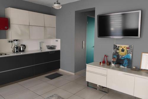 Central Station Modern Apartment