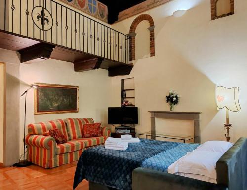 Corno Florentine Apartment
