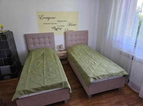 Posteľ alebo postele v izbe v ubytovaní Apartments Amalia