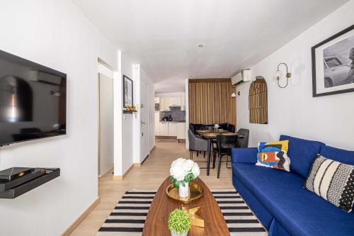 LE CONTEMPORAIN adorable avec petite terrasse, emplacement idéal dans le centre