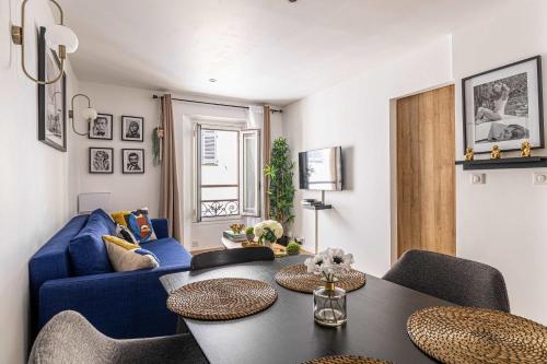 LE CONTEMPORAIN adorable avec petite terrasse, emplacement idéal dans le centre