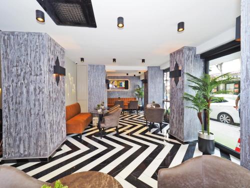 Χώρος καθιστικού στο Best House Hotel OLD TOWN