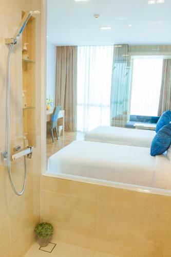 Un baño de Grand Vista Hotel Chiangrai