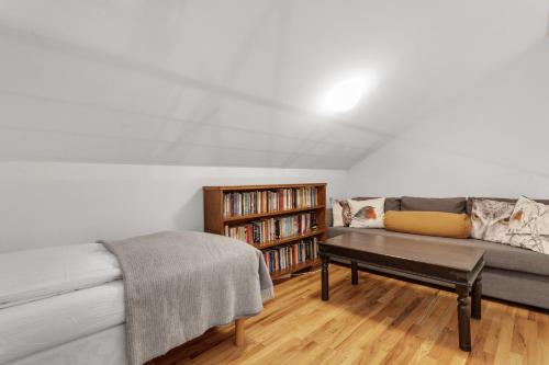 Gallery image of Charming villa with a hot tub, by the Golden Circle in Reykholt
