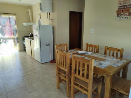 Dapur atau dapur kecil di Complejo Namaste Apart