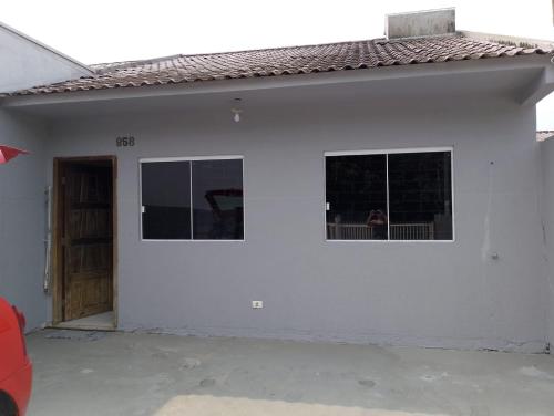 Το κτήριο όπου στεγάζεται  η παραθεριστική κατοικία