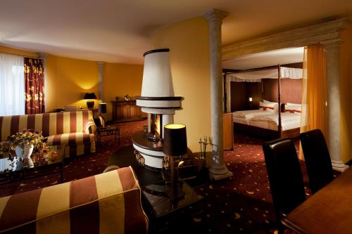 Postel nebo postele na pokoji v ubytování Hotel BEI SCHUMANN
