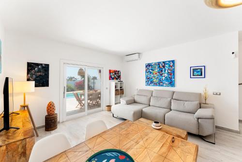 Casa Pon. Heated pool cozy villa