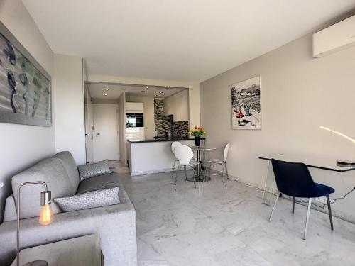 Beau studio à 2 pas des plages du Midi 246L BERV