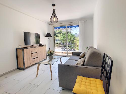 A deux pas des plages du Midi - 293L REYVE