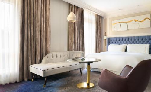 The College Green Dublin Hotel, Autograph Collection Image
