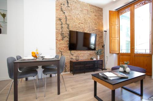 SingularStays Plaza Redonda II