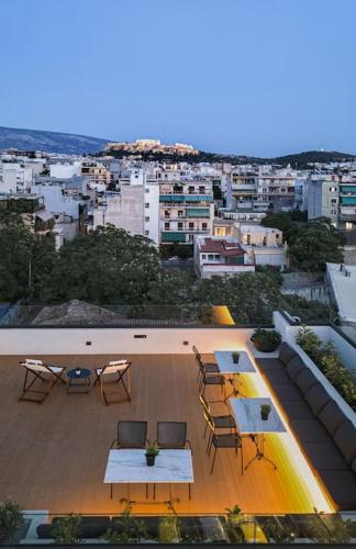 The Meta Stay - Rooftop Access Downtown Spot