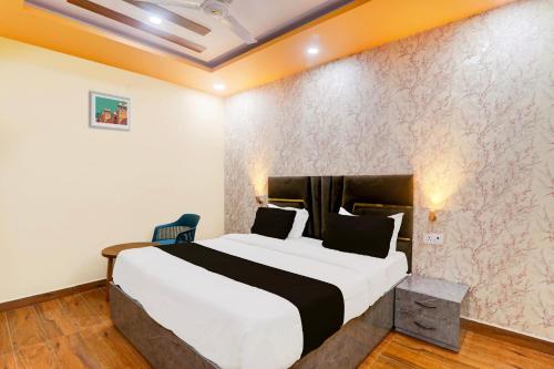 Fotografie z fotogalerie ubytování FabHotel Raas Plaza v destinaci Kaliānpur