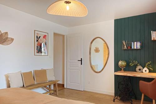 Φωτογραφία από το άλμπουμ του Gite romantique avec spa en Bourgogne σε Sacquenay