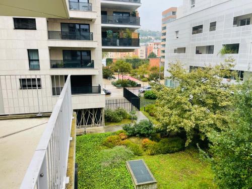 Studio Harmonie Confluence Lyon City et piscine chauffante