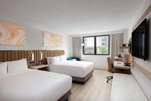 Sonesta Miami Airport Image
