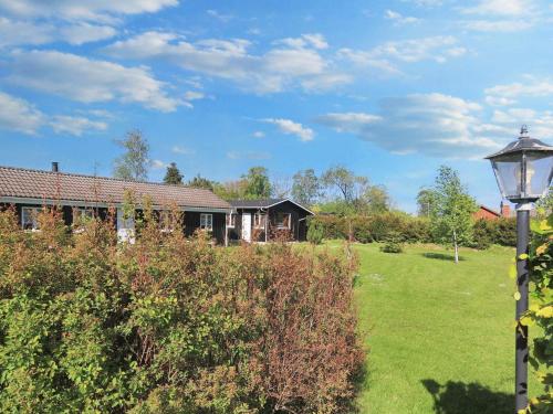 Zahrada ubytování 6 person holiday home in Rødvig Stevns-By Traum