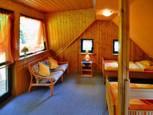 Postel nebo postele na pokoji v ubytování Holiday Home in Ko obrzeg near Seaside Beach