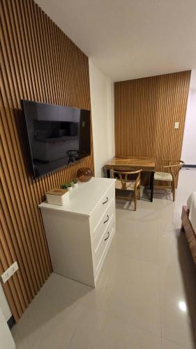Et tv og/eller underholdning på Flat 35, Unit 1F